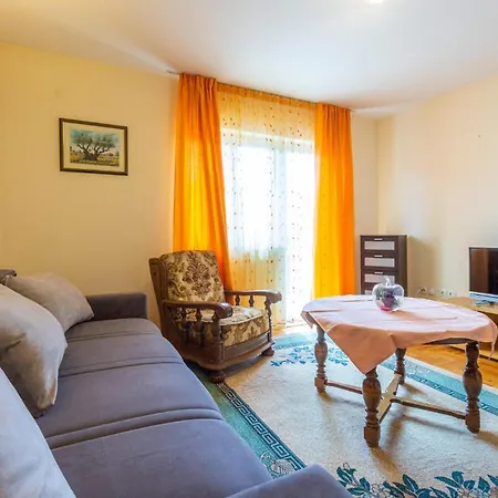 Holiday home In With Wifi *
